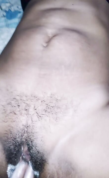 Pooja put her hand in wife's pussy and inserted cucumber, pussy and ass exploded