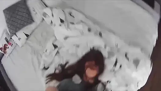 Istri nakal ini selingkuh dari suaminya sama sahabatnya sendiri di rumah Nyata