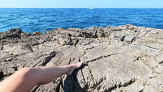 Beach Risky fingering with voyeurs