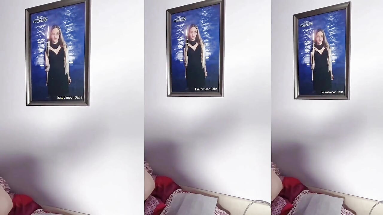 Asmr jedenje slatke čokolade - Asmr, naočale, divovka, ruž za usne, velike usne, mough, hrana, fetiš na lice, dugi nokti