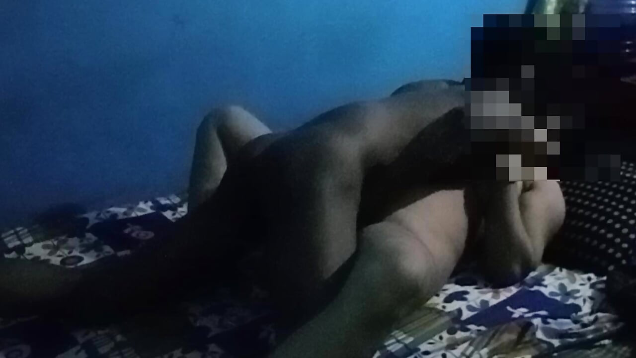 Desi sali ko jija ne raat me chod chod ke rula diya