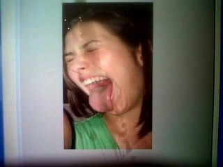 Cumshot Tribute to cumslut Yulexis