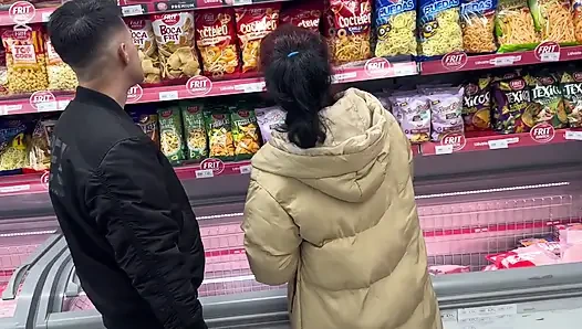 Süpermarketteki kız şalgamdan beni tuttu