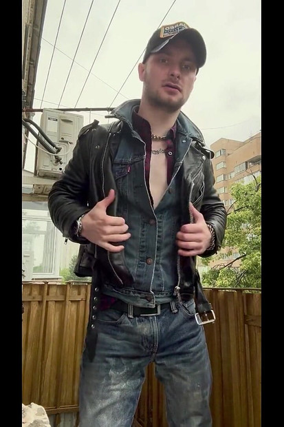 Kinkysirius Wet Rain Shower in Cowboy Outfit