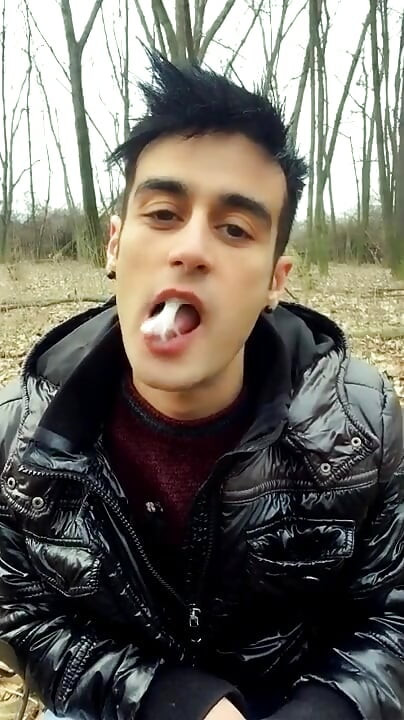 I Found Straight Friends Condom After Night Picnic, so I Enjoy His Cum
