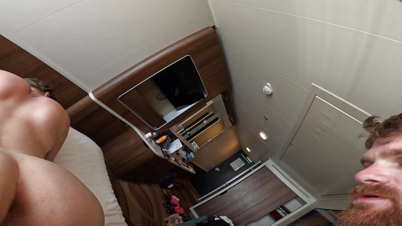 Sexe torride pendant notre croisière