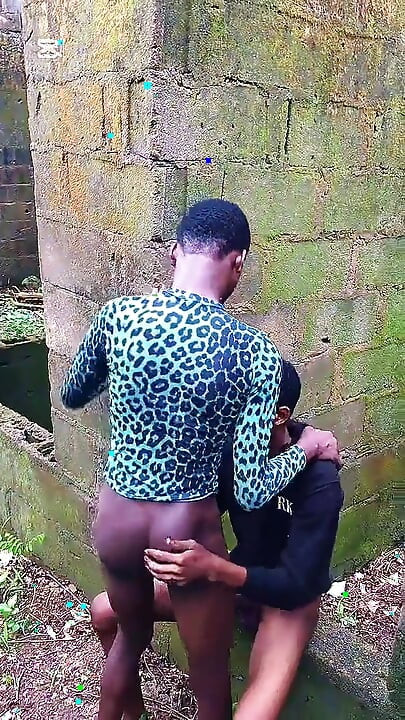 屋外:...未完成の建物でセックス