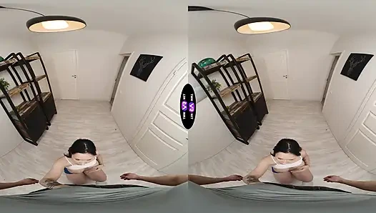 Rihanna Black Drops Her Towel For The Neighbor's Morning Surprise - TeenMegaWorld