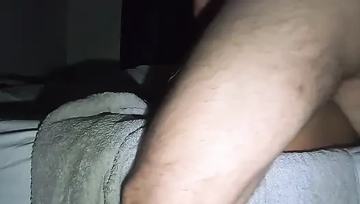 Gerçek ev yapımı İngiliz çift - yarağa biniyor ve fışkırtıyor