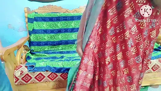 Neighbour Aunty's hot navel suck with honey by desi boy - tamil dirty talk with loud moaning