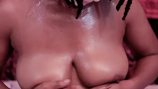 bebrulu ini disentuh habis-habisan sama muse seksi