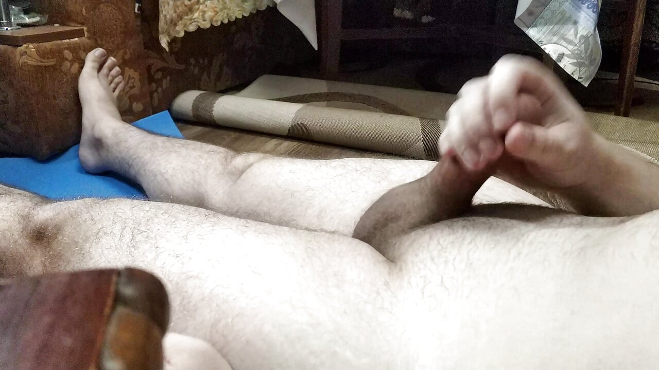 Solo Male Home Workout Turns Into Masturbation Session