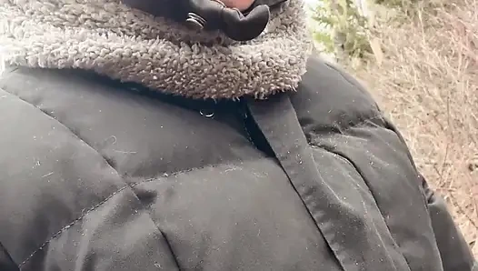 Pinkeln Sexy Im Wald, so Cool