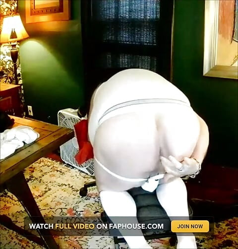 Bear Stepdaddy Chub Shoots While Jerking in Jock
