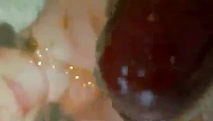 Tossertim verir liz22 başka iyi spunking üzerinde ona memeler