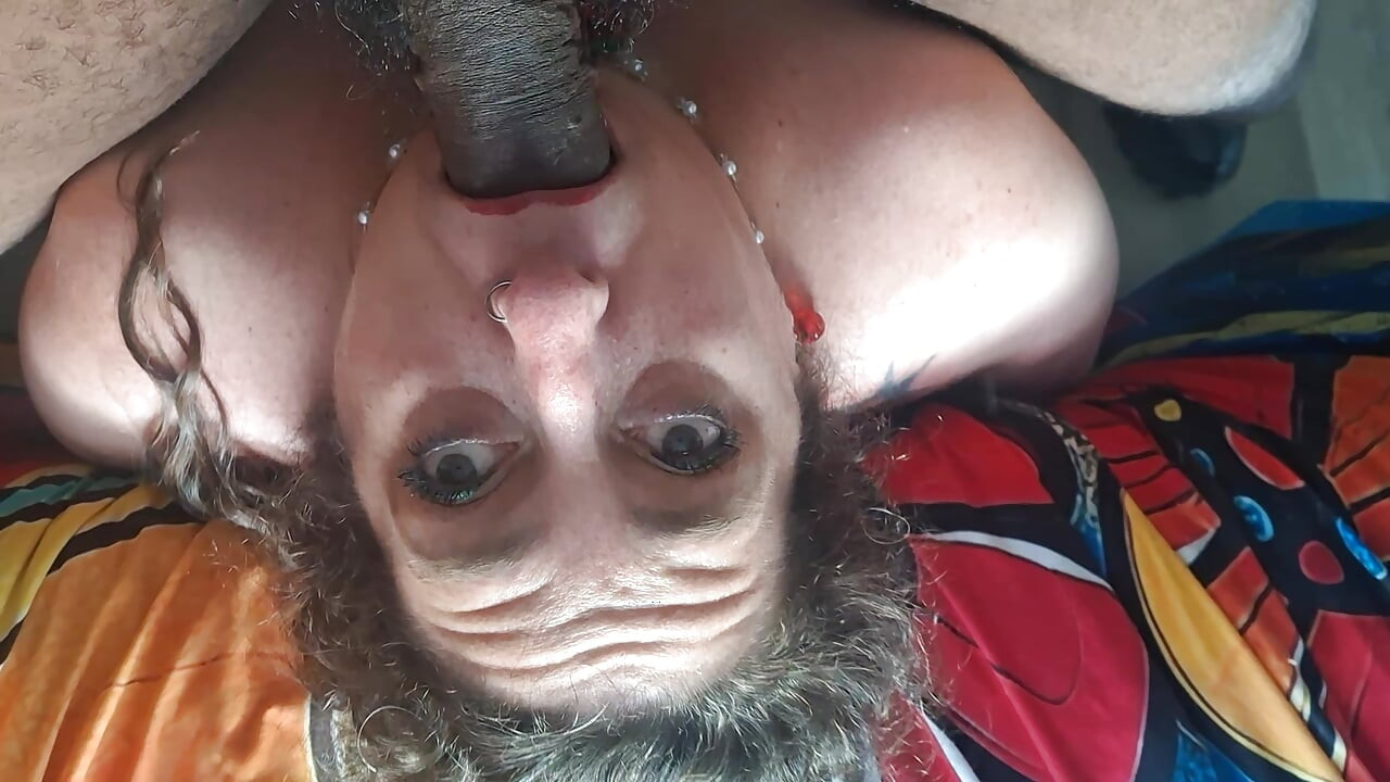 Gordinha submissa cadela fodida duro por bbc
