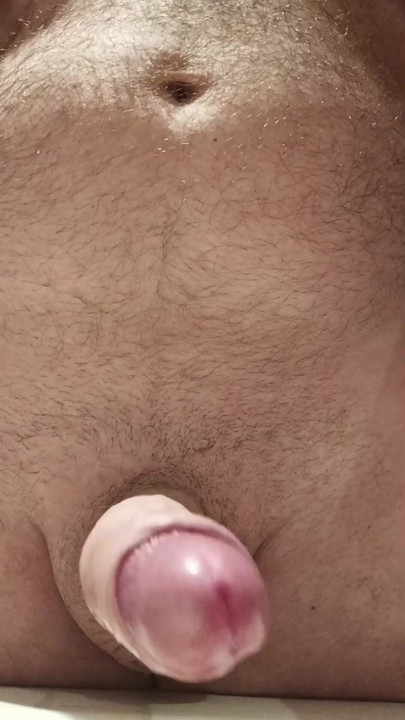 Dizlerinden görünüşün