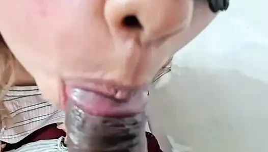 Çok iş arkadaşım sevimli küçük ağzıyla dölümü çıkarmamı istiyor