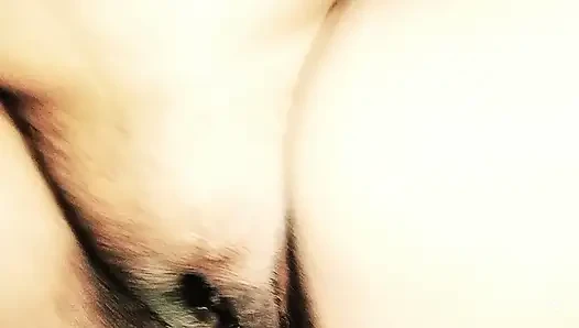 Evli komşumun yarağını prezervatifsiz sikiyorum