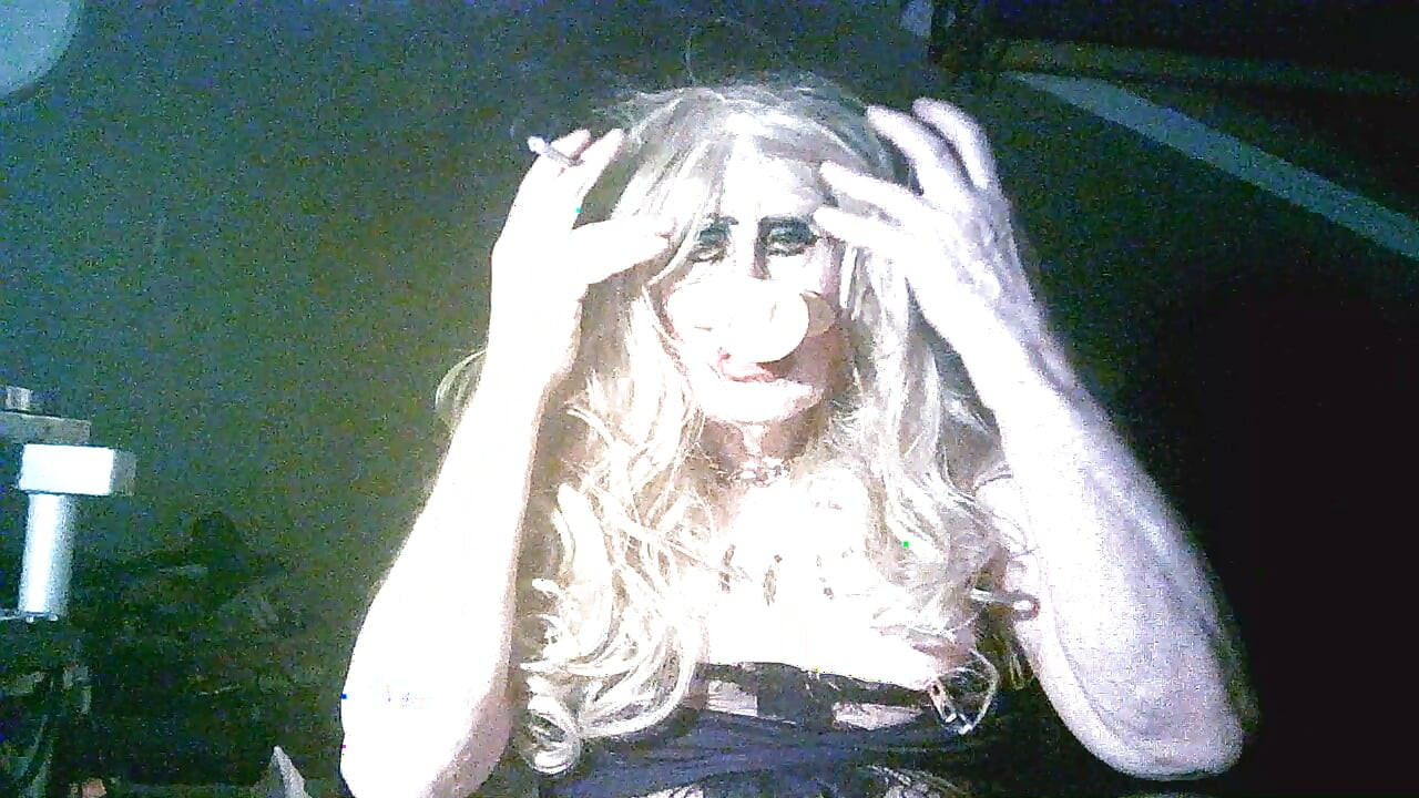 PIg snout humiliation for  old smoking  fuckpig slag, Sarah