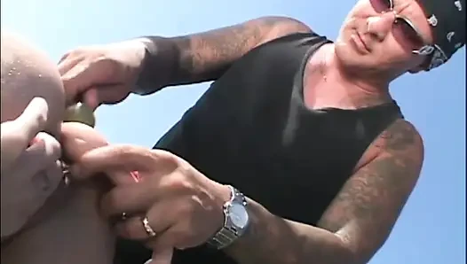 Threesome anal keluar