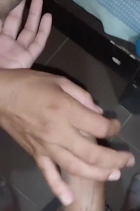 เพื่อนบ้านวัย 19 ปีคนสวยของฉันนางแบบฉันในกางเกงในและเชิญฉันเย็ดหีแฉะๆ ของเธอ