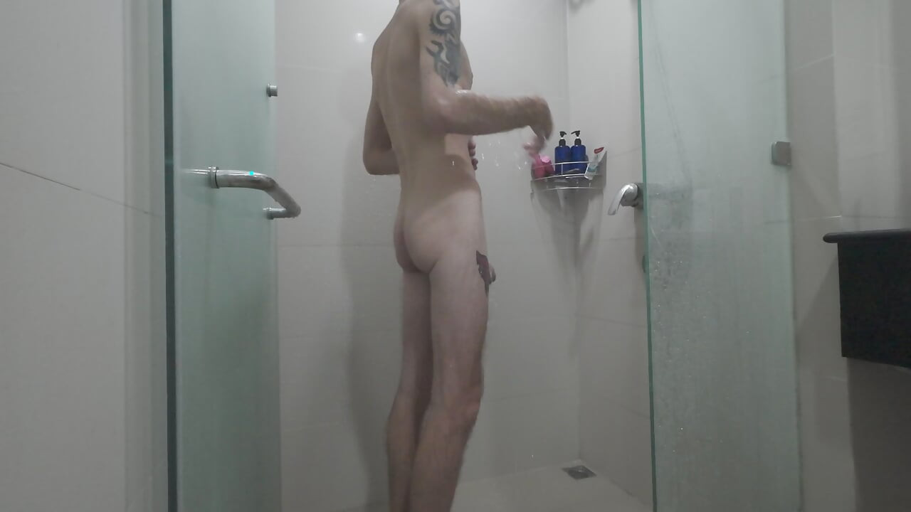 Looking For A Good Boy To Join Me In The Shower