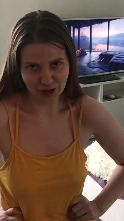 The owner of the apartment came for his money, but I paid him with my mouth and body - Lovessie | Clip 1