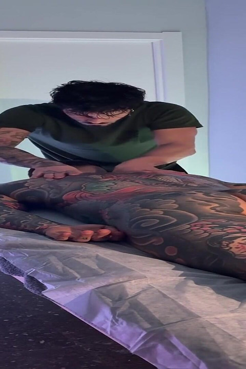 Massagem gay para Juan Lucho
