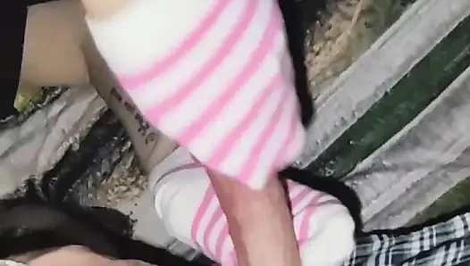 Handjob pink hot & kaus kaki putih seksi disodok kaus kaki