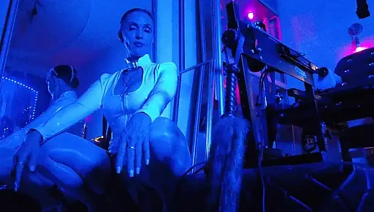 Tanrıça eva lateks domina kadın egemenliği solo fetiş oyuncakları bdsm topuklu ayakkabılar pvc büyük götlü orta yaşlı seksi kadın