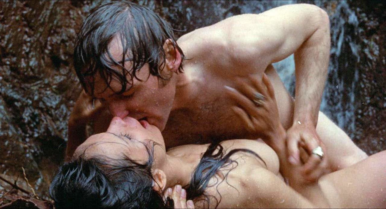 Stella Garcia sexo nu no último filme - scandalplanet.com