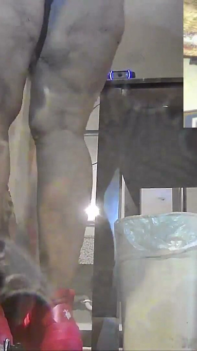Femeie cu fund mare de culoare dansează pentru Xhamster | Clip 1
