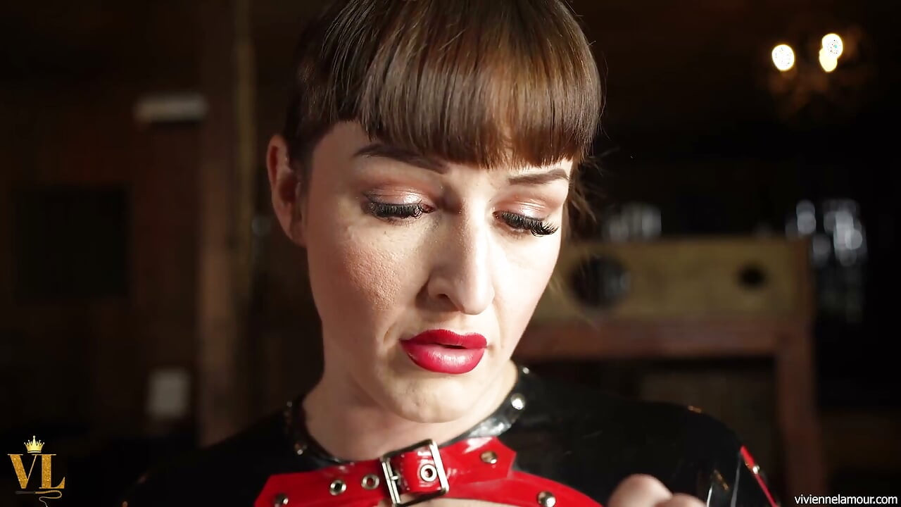 Vivienne L'amour - I'm Going to Swallow You Tiny Man (1080p Full HD)