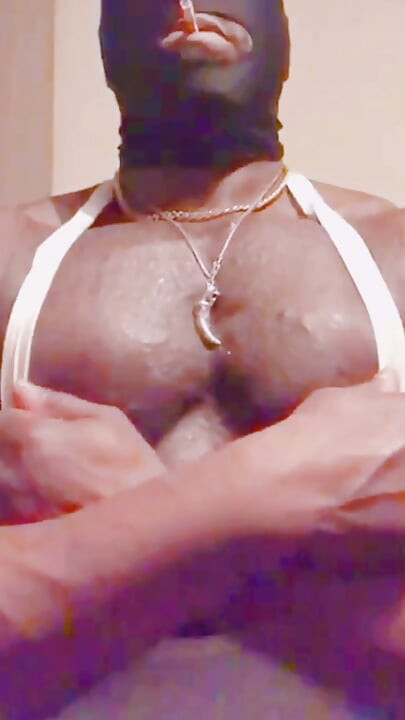 거유 가슴 플레이와 연기 세션