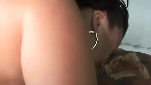 Riesiger körper, riesiger arsch, riesige muschi ficken ... sperma auf titten