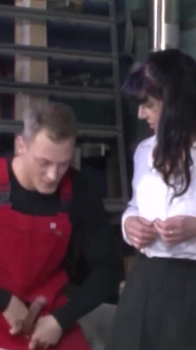Stunning moment from "Andrea will ficken und ihr Mann schafft es nicht"