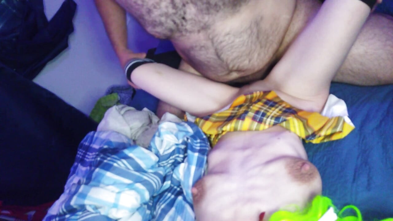 Clown girl with neon hair gives amazing blowjob and gets creampied