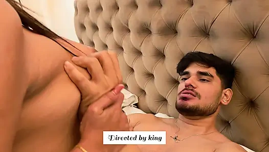 Indisches dreier-desi-sex-video erstmals sex in desi-mädchen, hardcore-hindi-video (Srimoyee)