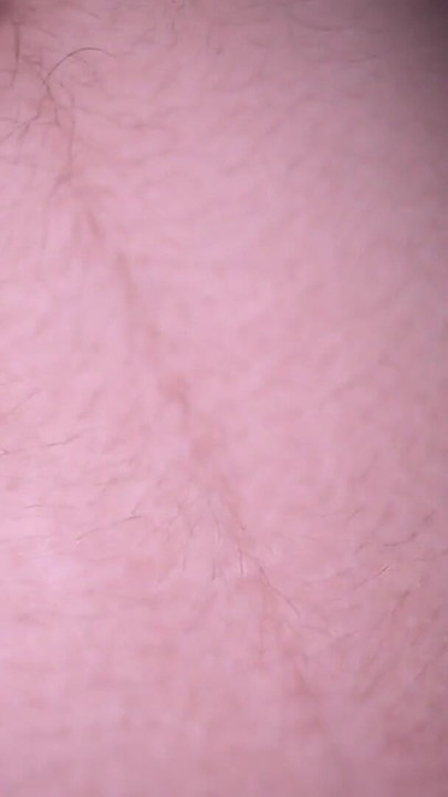 Moment épique de « Je baise ma demi-sœur quand il n’y a personne à la maison🥵 »