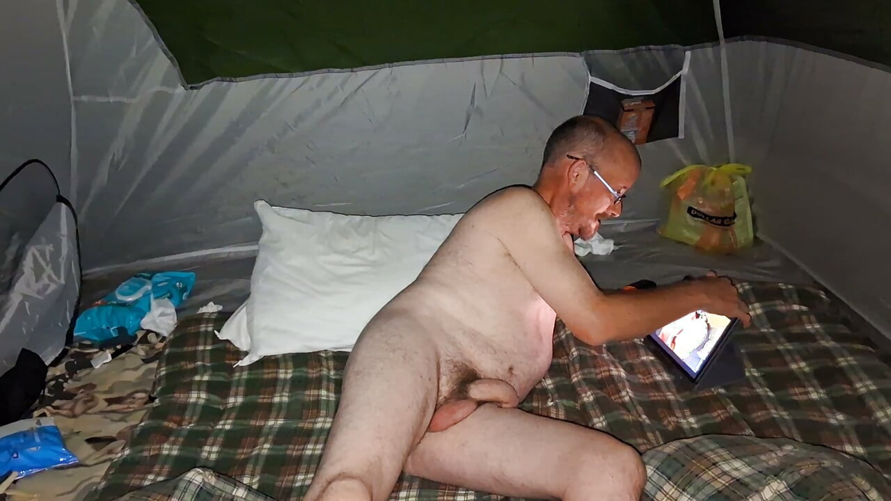 Masturbiranje na stare snimljene videe vol 1