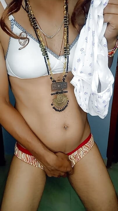 Stinging indian hot long cock enter stepmom panty hole
