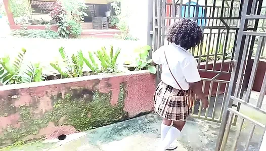 Hadiah dari pintu ke pintu dan Pelanggan yang Sangat Murah Hati