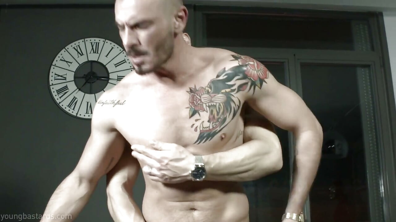 Fuck Machine Master Josh Feeds Geo His Big Load