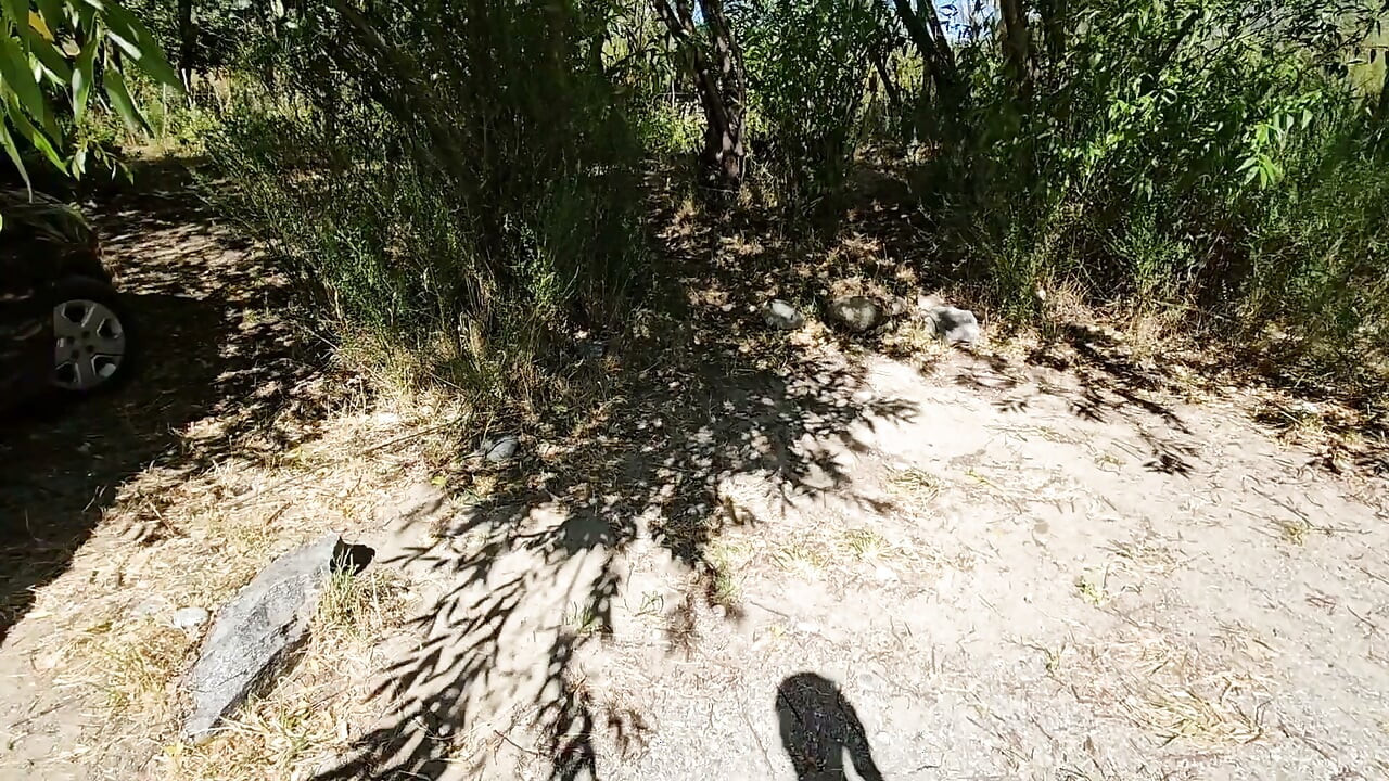 Conocí a un buen turista en el río