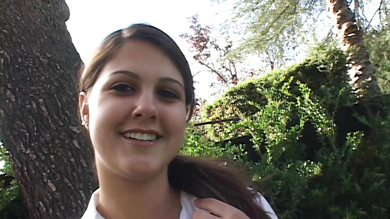 वह मुझे पीछे से चोदता है और मुझे चरमसुख मिलता है