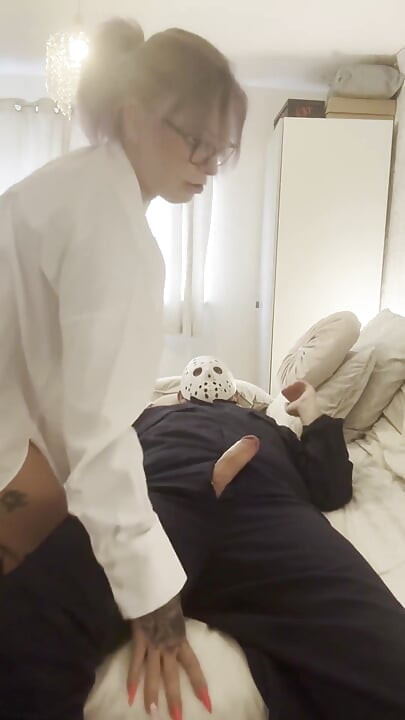 Tom care se uită, de Halloween