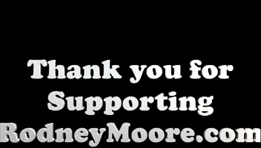 Klasik 90'ların tekne sürtükleri açık havada ateşli üçlü seks yapıyor