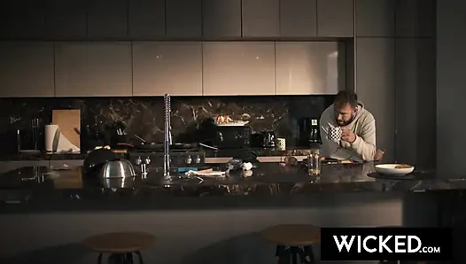 Wicked - ameena green si cewek bejat dientot habis-habisan di dapur