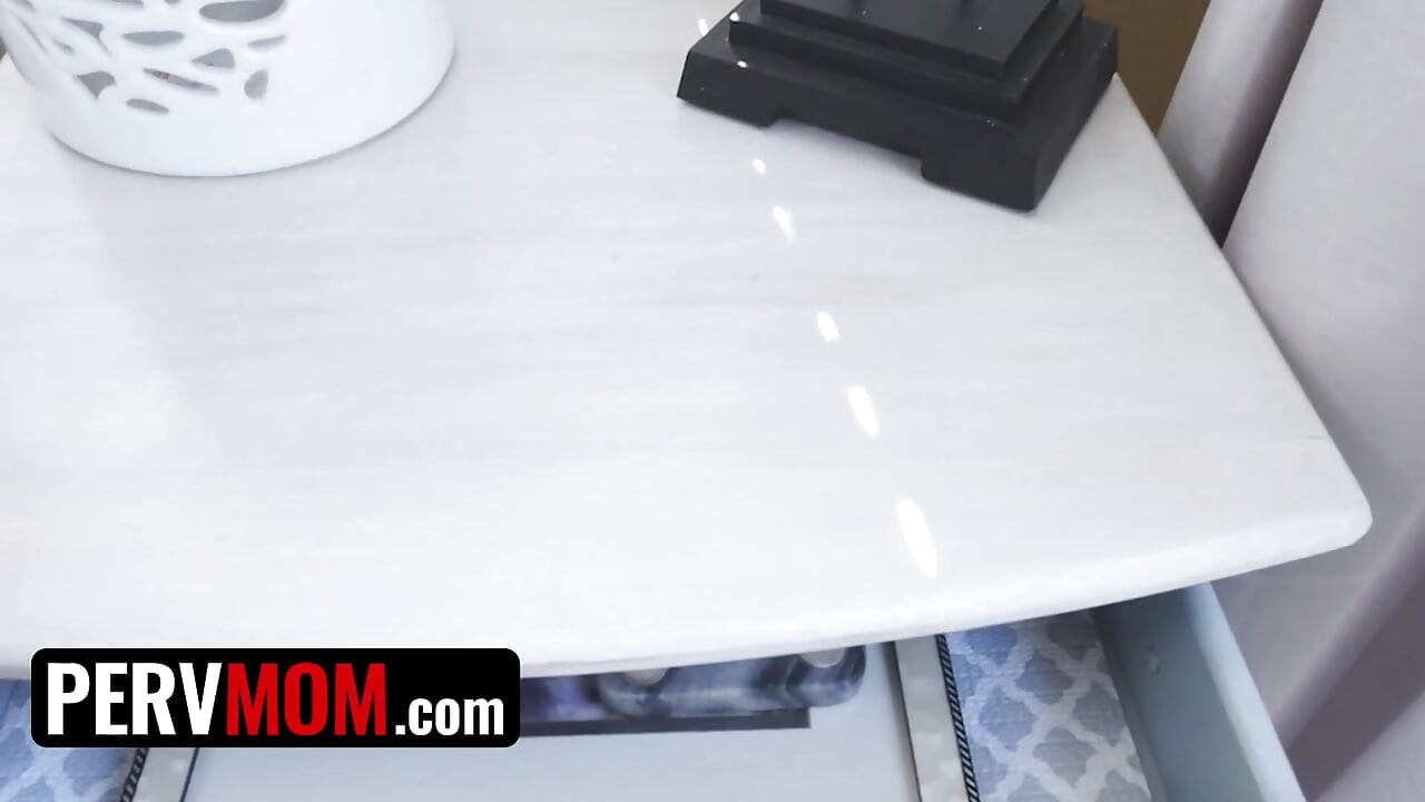 PervMom - Sexy Milf caught her stepson jerking off offers her mature pussy instead